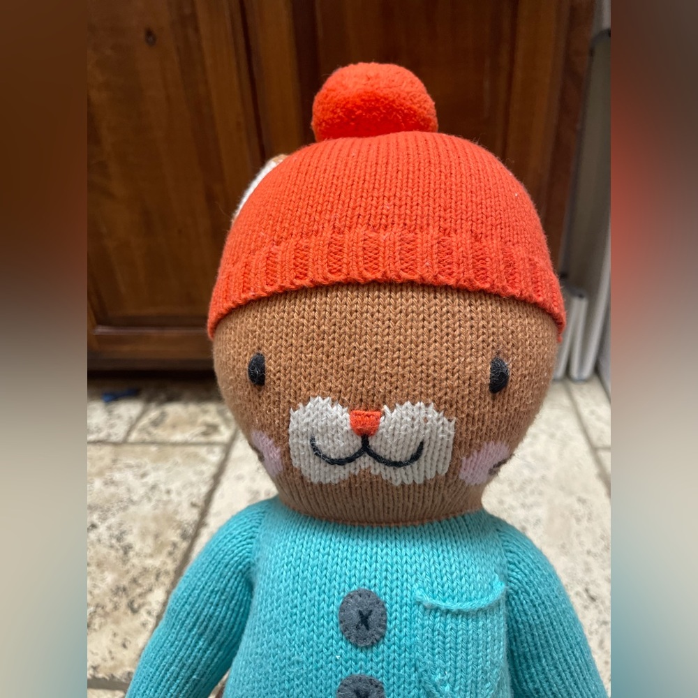 Cuddles + kind  Maximus the Cat  20” 🐱